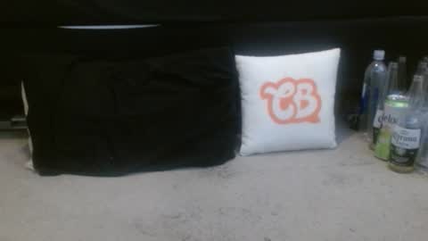 Holly Hawkes online show from March 21, 2026, 11:30 pm