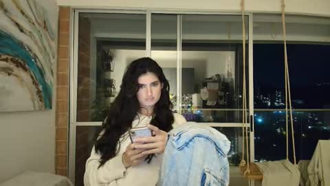 hollyshit_ online show from March 2, 2026, 12:35 am