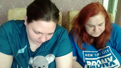 HollyXEva online show from April 6, 2026, 8:15 am