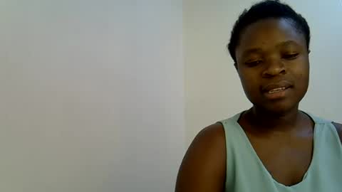 holy_ebony online show from June 29, 2026, 11:43 am