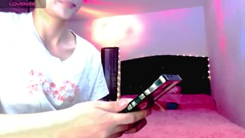 Juli online show from November 30, 2025, 3:54 am