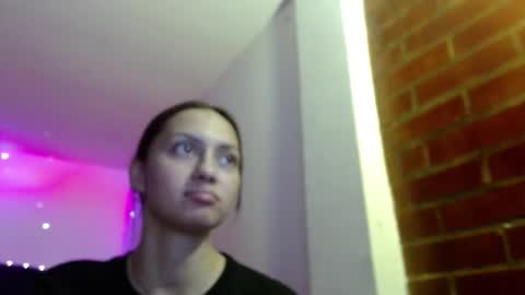 Juli online show from March 22, 2026, 3:21 am