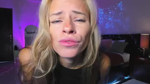 Kira Purrr online show from March 2, 2025, 1:26 am
