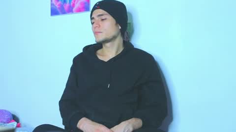      online show from April 10, 2026, 6:51 am