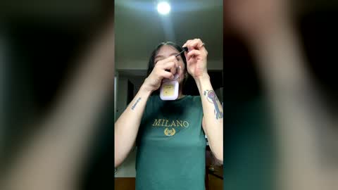 honeeeey_ online show from March 28, 2026, 8:41 pm