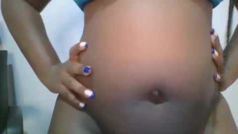 honey_beb online show from October 16, 2025, 5:30 am