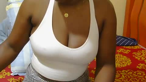 honey_caddy online show from June 17, 2026, 1:52 am