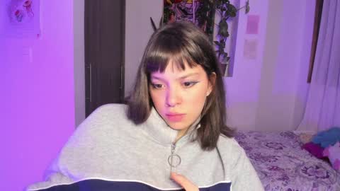 Snapshot of honey_hoe chatting on December 17, 2024, 3:06 am Lau online show from December 17, 2024, 3:06 am