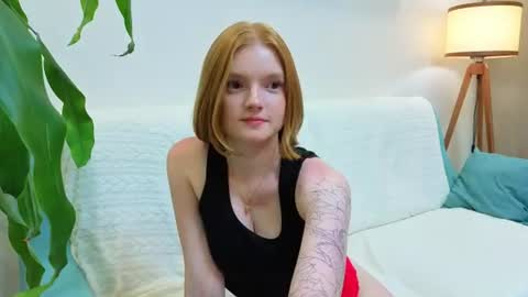 honey_l online show from July 13, 2026, 11:46 am