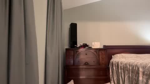 honey_man14 online show from April 21, 2026, 6:23 pm