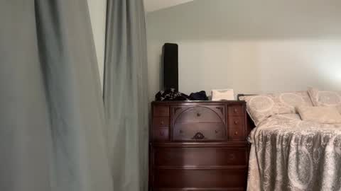 Snapshot of honey_man14 chatting on June 1, 2026, 7:04 pm honey_man14 online show from June 1, 2026, 7:04 pm