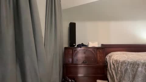 Snapshot of honey_man14 chatting on June 2, 2026, 7:05 pm honey_man14 online show from June 2, 2026, 7:05 pm