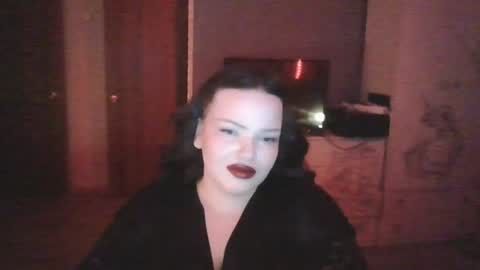Snapshot of honey_miracle chatting on June 17, 2026, 4:52 pm honey_miracle online show from June 17, 2026, 4:52 pm