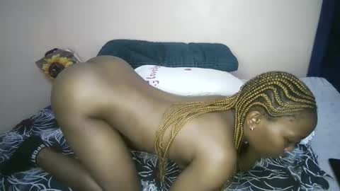 Snapshot of honey_nubia0 chatting on February 15, 2026, 6:59 pm honey_nubia0 online show from February 15, 2026, 6:59 pm