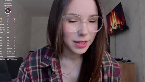 honey_peachy online show from May 10, 2026, 7:35 am