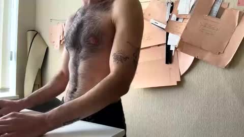 honeyandkiss online show from May 10, 2026, 8:52 am