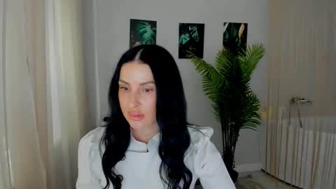 Jacqueline online show from May 11, 2026, 7:36 am