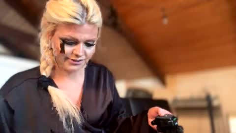 Snapshot of honeybuhnny chatting on February 27, 2026, 2:00 am honeybuhnny online show from February 27, 2026, 2:00 am