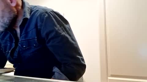 honeydaddyforyou online show from March 9, 2025, 6:43 pm