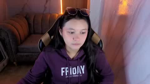 honeydoll_tf online show from June 18, 2026, 1:04 pm