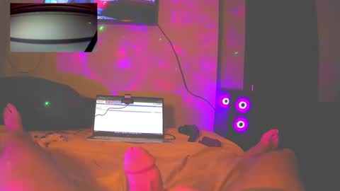 Snapshot of honeydrips_ chatting on February 17, 2025, 5:36 am Honey Drips online show from February 17, 2025, 5:36 am