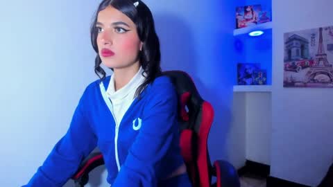 HONEY LUXE online show from April 12, 2026, 5:12 am