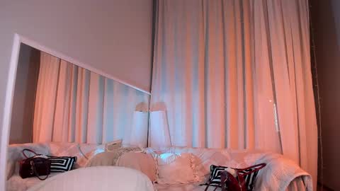 Alexia online show from March 18, 2026, 11:02 am