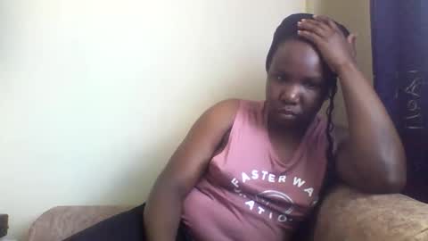 Honeymuny online show from November 28, 2025, 7:44 am