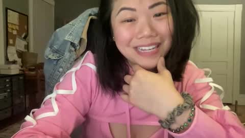 HoneySunshineNeko online show from March 17, 2026, 12:15 am