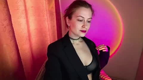 Snapshot of honeyy_bun chatting on May 12, 2026, 7:27 am honeyy_bun online show from May 12, 2026, 7:27 am