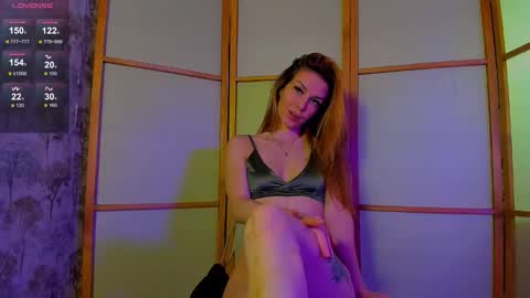 the perfectgirl online show from September 22, 2025, 7:27 pm