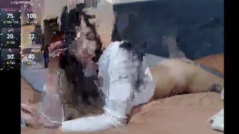 HoodHippy online show from November 10, 2025, 5:50 am