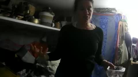 hoodoou online show from February 13, 2026, 2:18 am