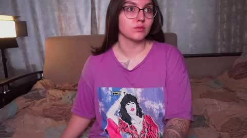 Karina online show from April 29, 2026, 4:05 am