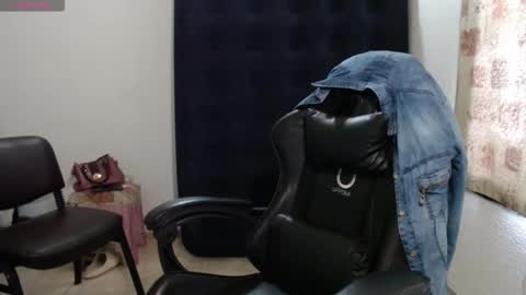 horny and daring online show from February 19, 2026, 1:29 pm