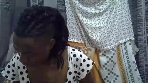 Leila online show from February 21, 2026, 9:10 am