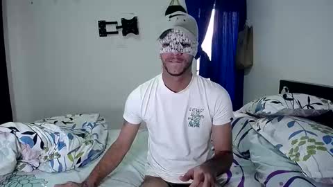 BoyHornyDirty online show from November 18, 2025, 9:19 pm