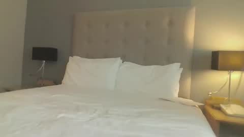 horny_jay86 online show from October 5, 2025, 4:05 pm