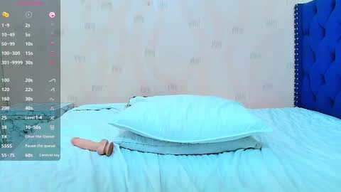 Snapshot of hornybarelylegalgirl chatting on February 23, 2025, 2:57 pm Khloe online show from February 23, 2025, 2:57 pm