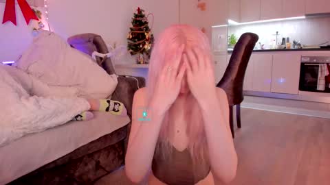 Snapshot of hornybunnys chatting on December 30, 2024, 2:31 am Alex and Rosie online show from December 30, 2024, 2:31 am