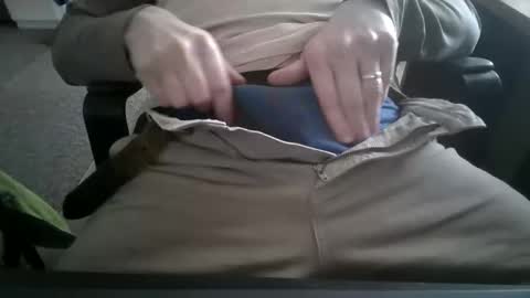 hornyhubby1001 online show from March 4, 2026, 4:13 pm