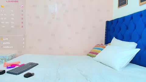 Snapshot of hornylatimommy chatting on January 22, 2025, 8:17 pm Natasha  online show from January 22, 2025, 8:17 pm