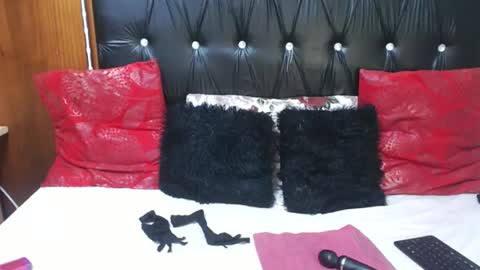 Snapshot of hornysnowie23x chatting on October 20, 2025, 9:26 pm hornysnowie23x online show from October 20, 2025, 9:26 pm