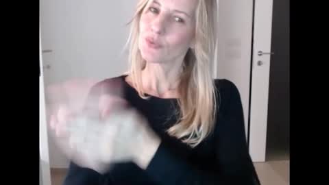 Hornyssima online show from November 30, 2025, 3:38 pm