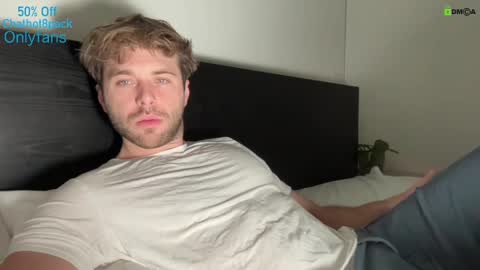 Snapshot of hot8pack01 chatting on December 5, 2024, 9:17 pm Edward aka Wolf online show from December 5, 2024, 9:17 pm