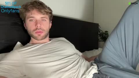 Snapshot of hot8pack01 chatting on January 9, 2025, 9:58 pm Edward aka Wolf online show from January 9, 2025, 9:58 pm