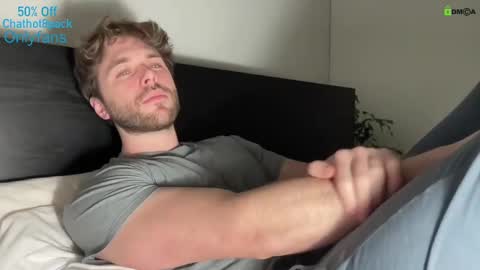 Snapshot of hot8pack01 chatting on January 20, 2025, 10:59 pm Edward aka Wolf online show from January 20, 2025, 10:59 pm