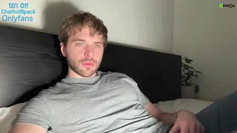 Snapshot of hot8pack01 chatting on January 23, 2025, 10:54 pm Edward aka Wolf online show from January 23, 2025, 10:54 pm