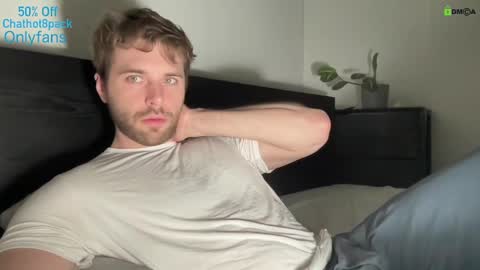 Snapshot of hot8pack01 chatting on March 5, 2025, 9:26 pm Edward aka Wolf online show from March 5, 2025, 9:26 pm