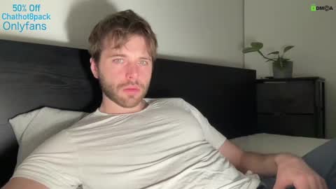 Snapshot of hot8pack01 chatting on March 10, 2025, 5:33 am Edward aka Wolf online show from March 10, 2025, 5:33 am